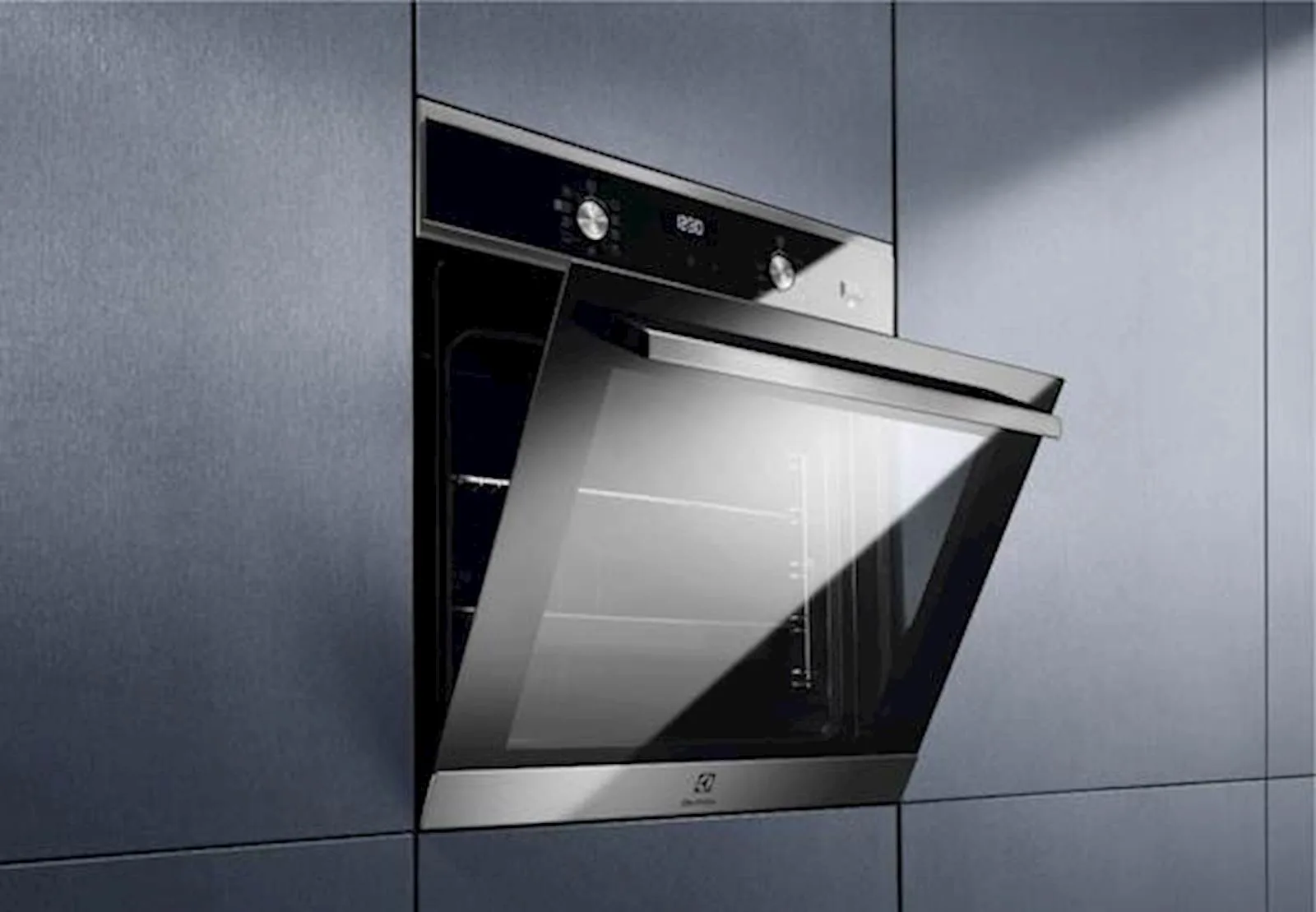 Ugradbena pećnica Electrolux EOD5C70X, SteamBake - slika 2
