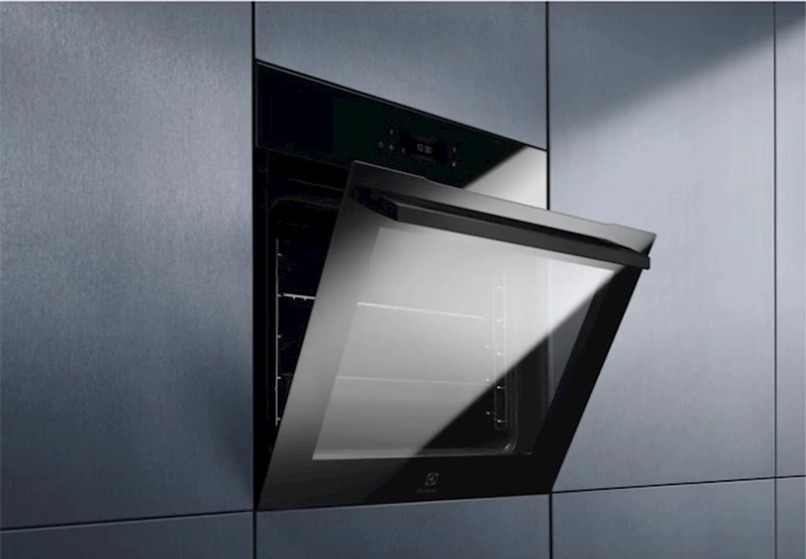 Ugradbena pećnica ELECTROLUX KOEBP39Z - slika 4