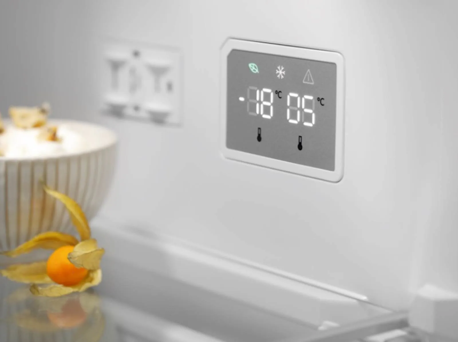 Frižider Electrolux sa zamrzivačem LNT7ME36K2 - slika 3