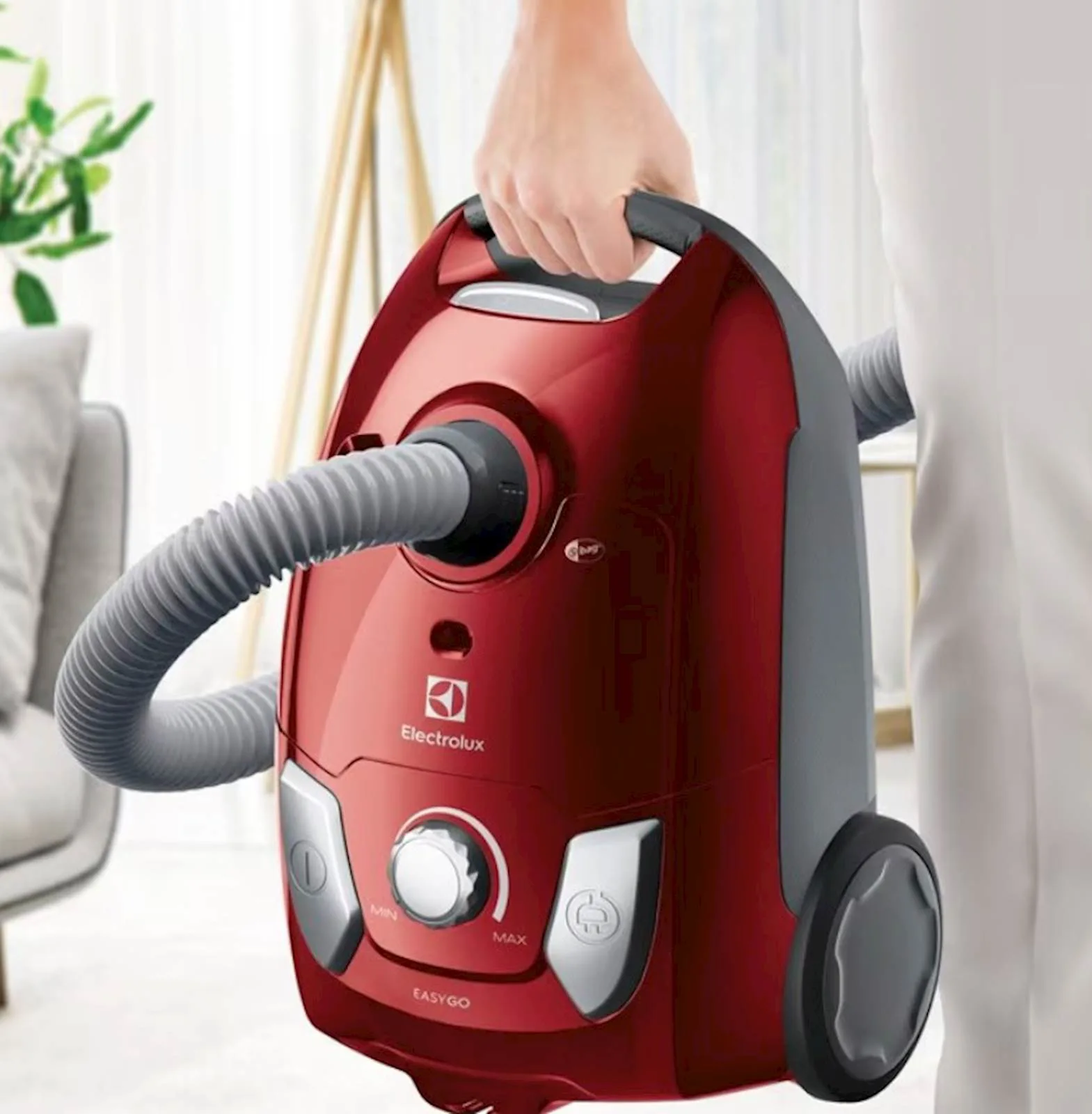 Usisivač Electrolux EEG43WR na vrećice - slika 2