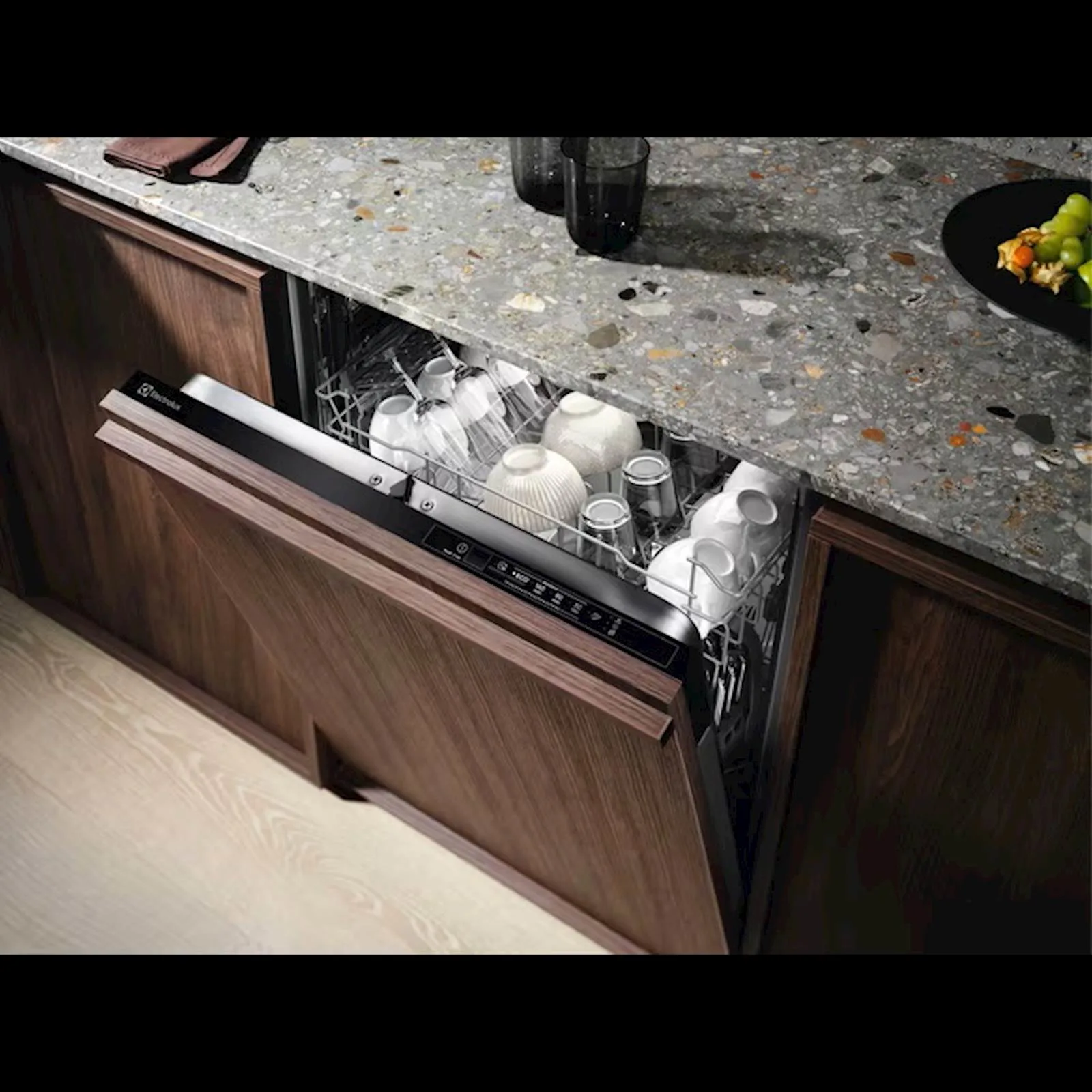 Ugradbena perilica posuđa Electrolux EEA17200L - slika 6