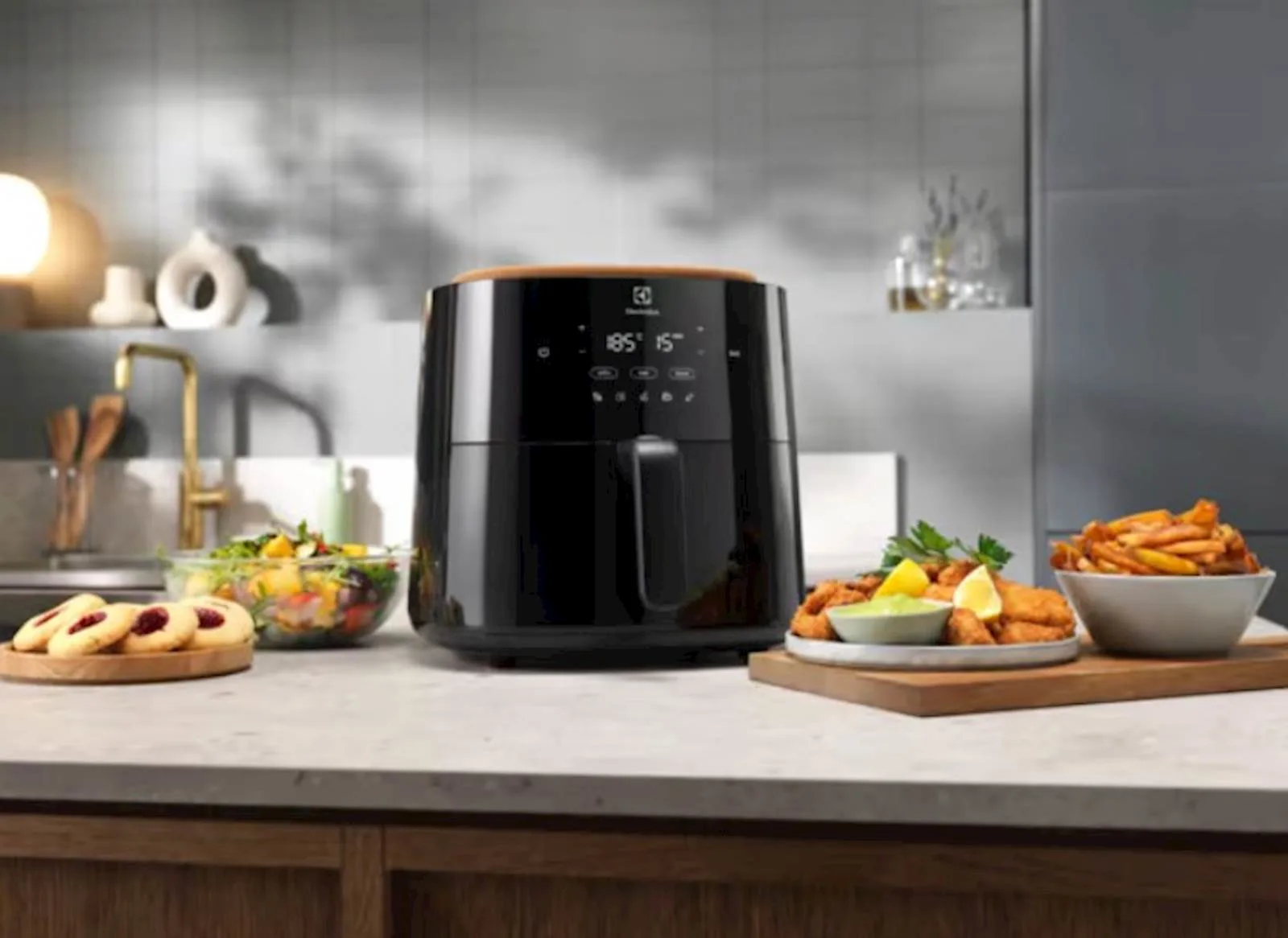 Air Fryer Friteza Electrolux EAF5B - slika 2