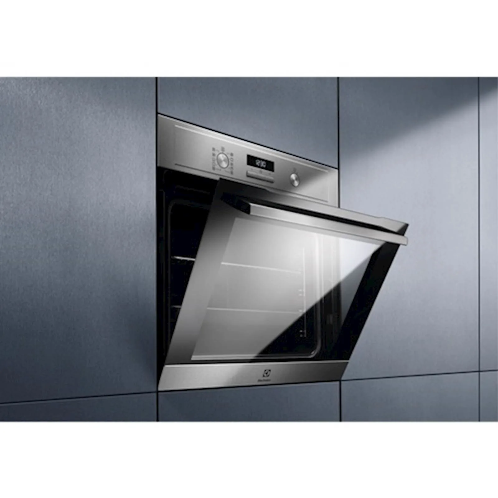 Ugradbena pećnica Electrolux EOF4P74X - slika 6
