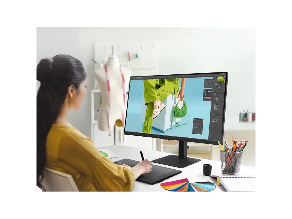 Samsung monit ViewFinity S7 4K27",IPS,60Hz,350cd,5ms,HDR10,HDMI,DP,Tilt -2,0(2,0)~25,0(2,0),VESA - slika 4