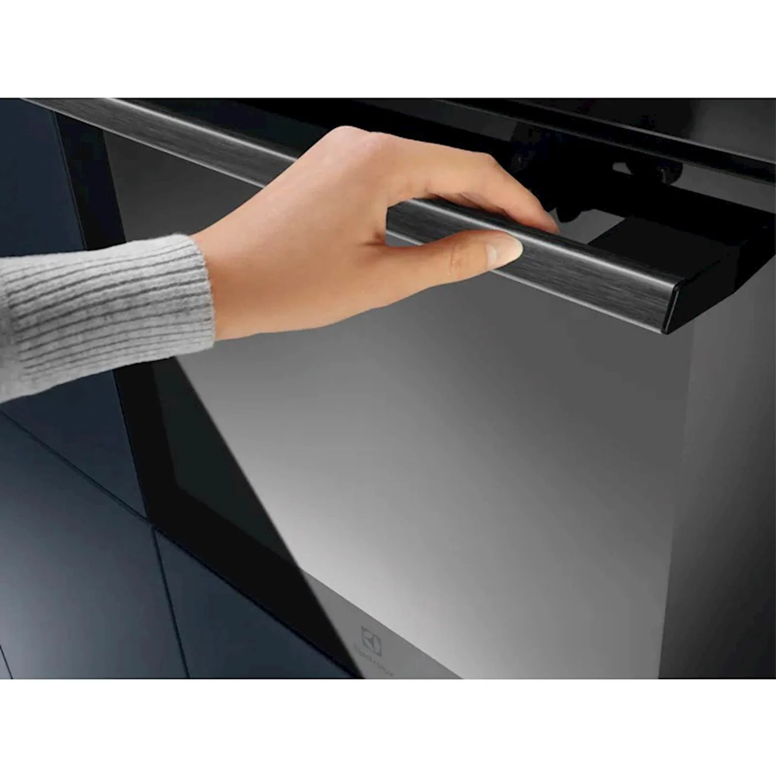 Ugradbena pećnica Electrolux EOF5C50BZ - slika 8