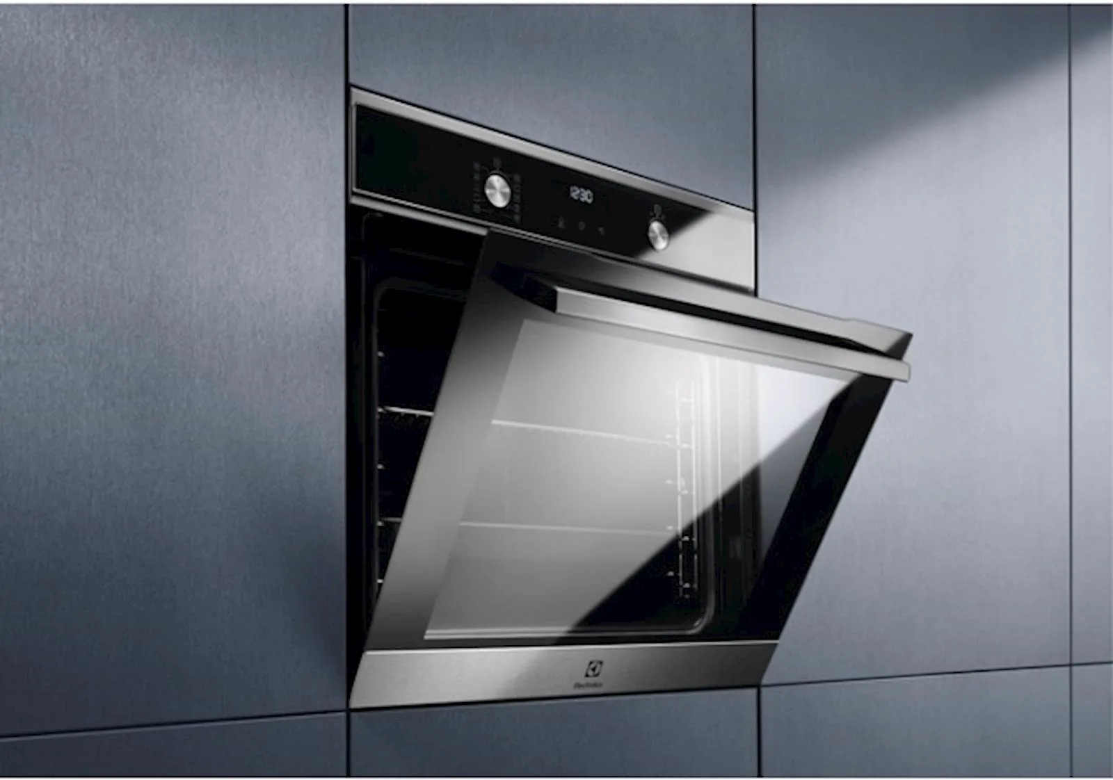 Ugradbena pećnica Electrolux EOF6P70X - slika 5