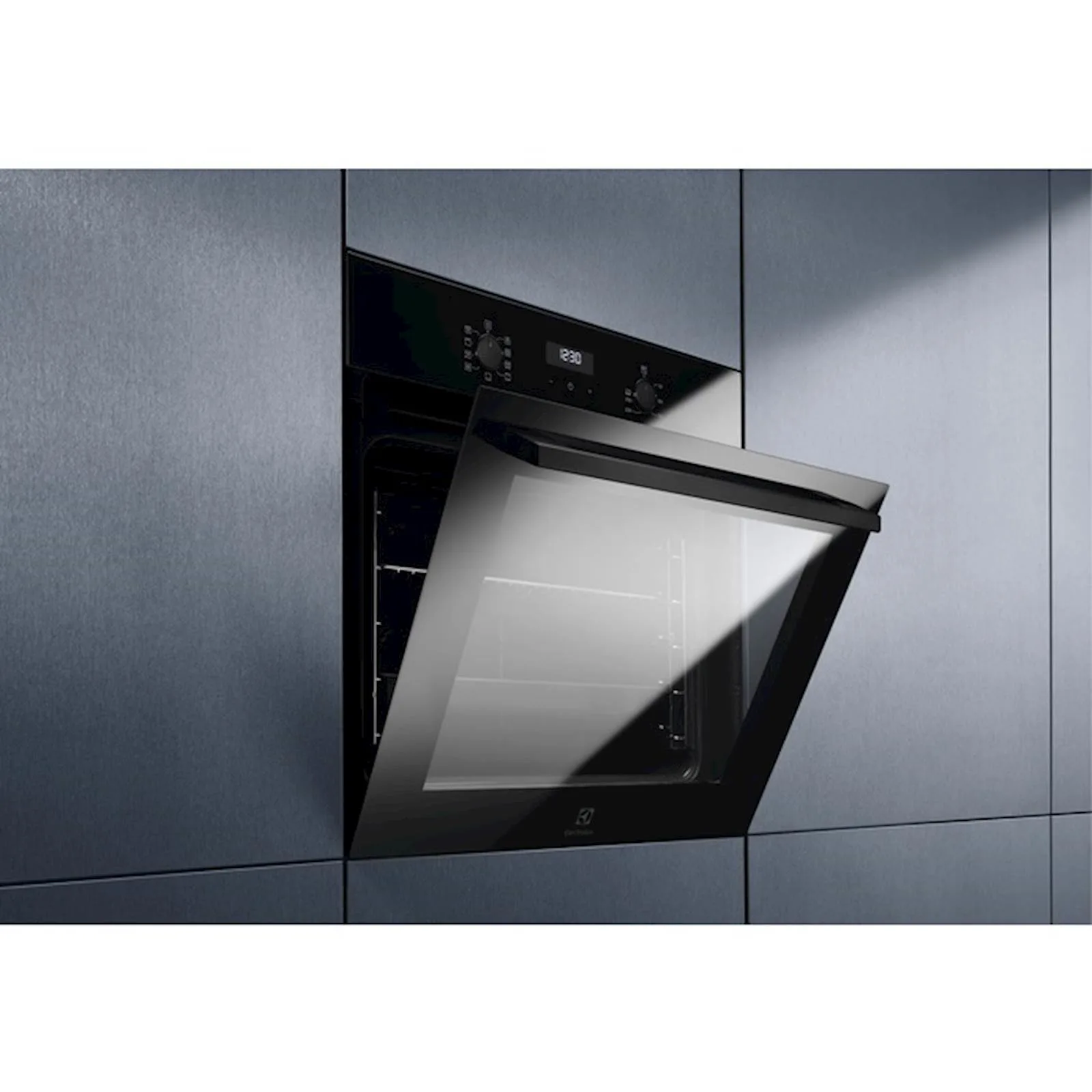 Ugradbena pećnica Electrolux EOF5C50BZ - slika 5
