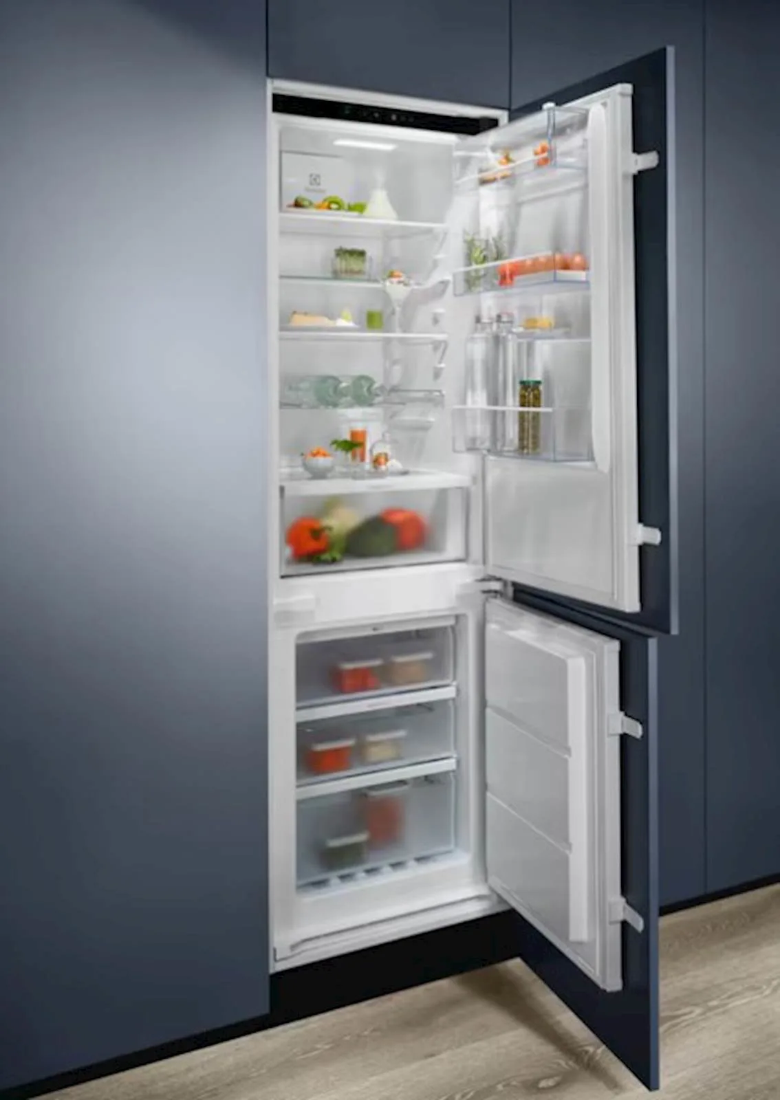 Ugradbeni frižider Electrolux LND5FE18S - slika 3