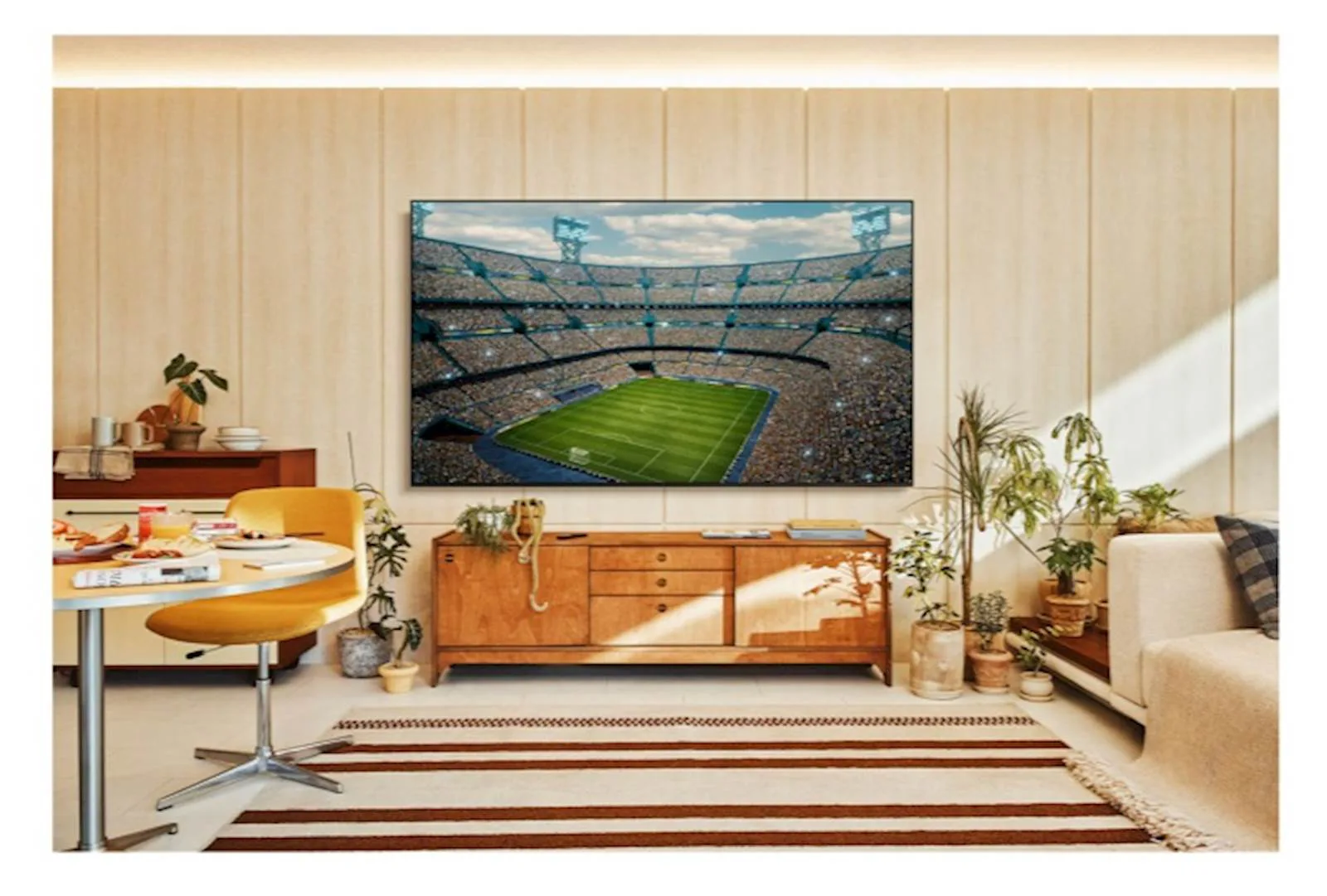 TV SAMSUNG Crystal UHD 4K  65" U8072F - slika 5