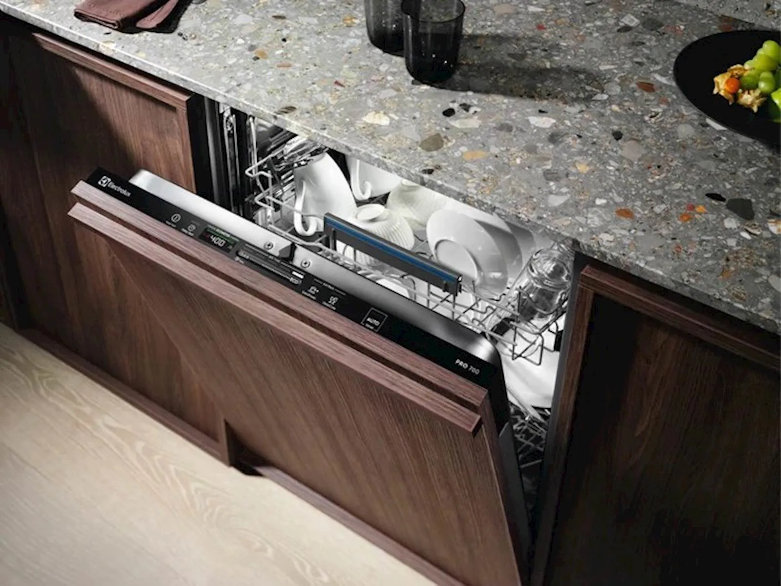 Ugradbena mašina za suđe Electrolux EES47310L - slika 4