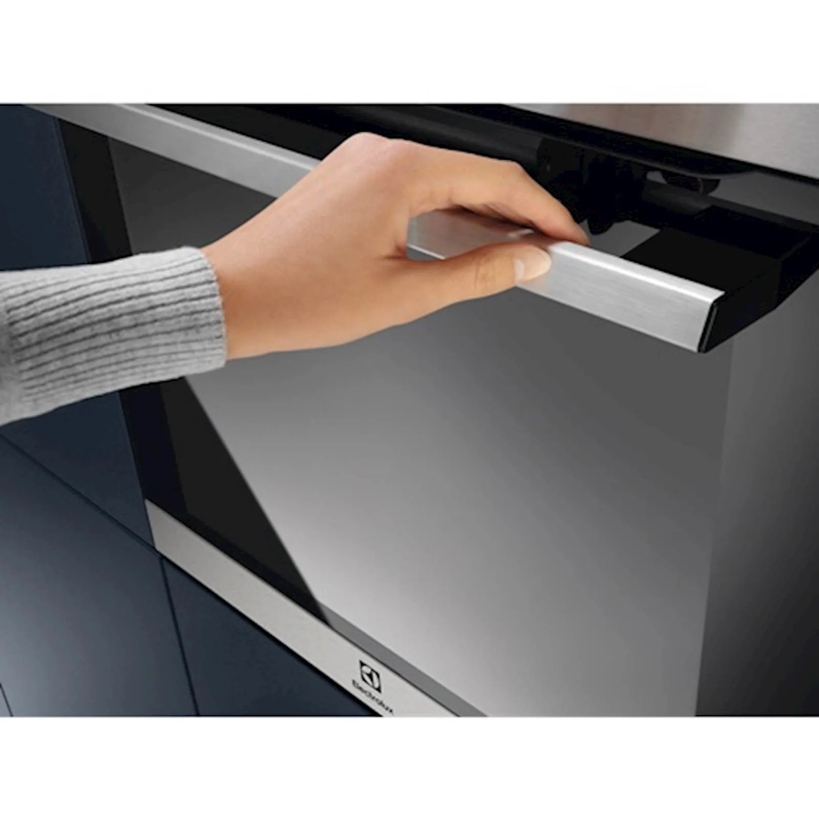Ugradbena pećnica Electrolux EOF4P74X - slika 3