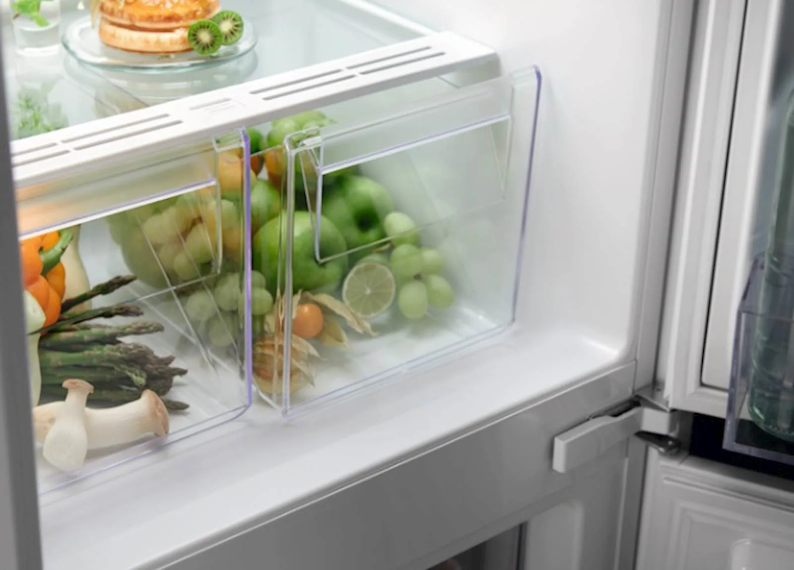 Ugradbeni frižider sa zamrzivačem Electrolux - slika 6